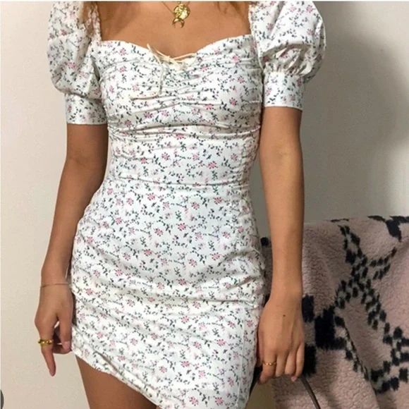limjia shop coquette floral ruched puff sleeve cinched mini dress Size Large - Picture 4 of 16